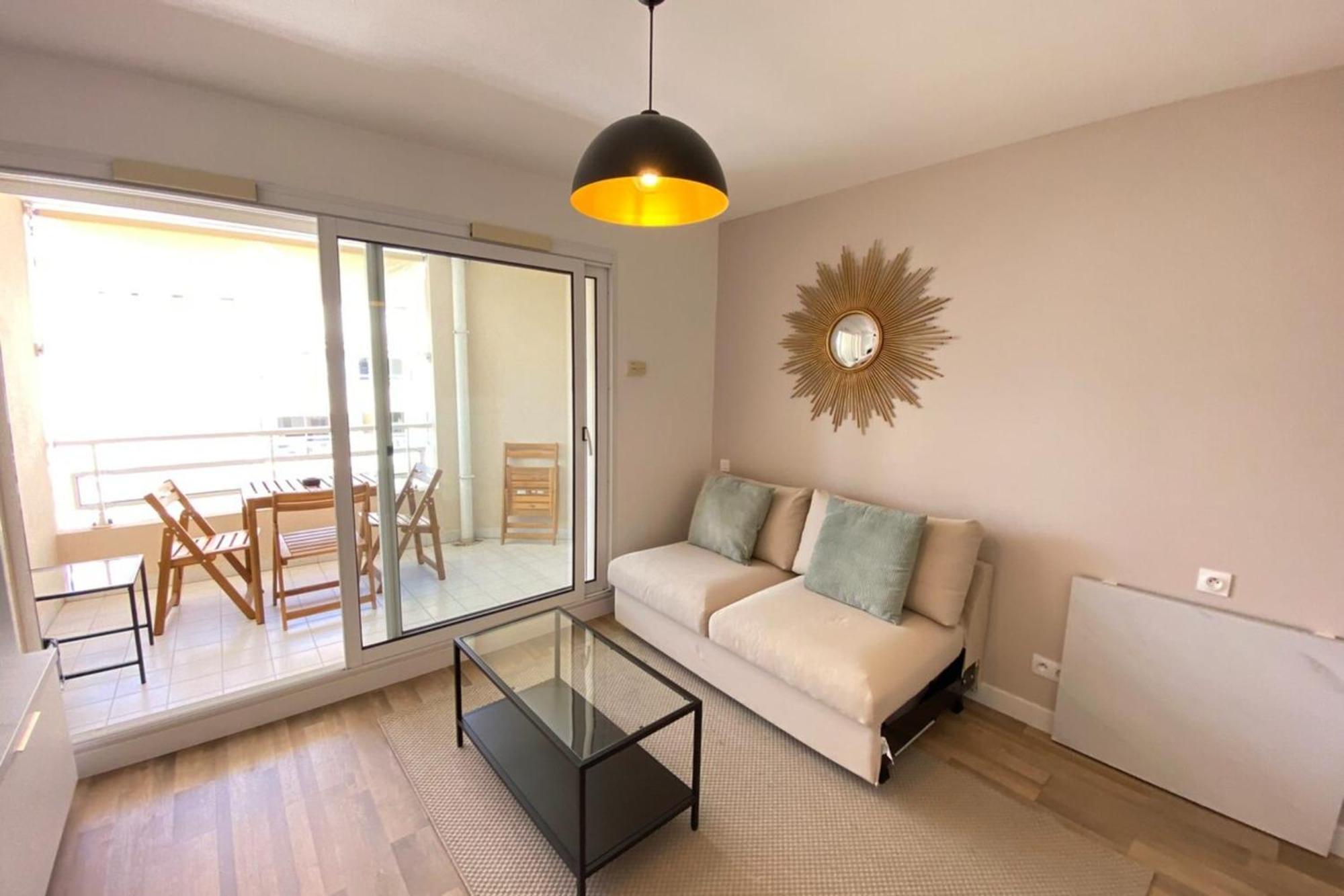 06Ai - Beautiful Renovated Studio - Sea And Pool View Vallauris Kültér fotó