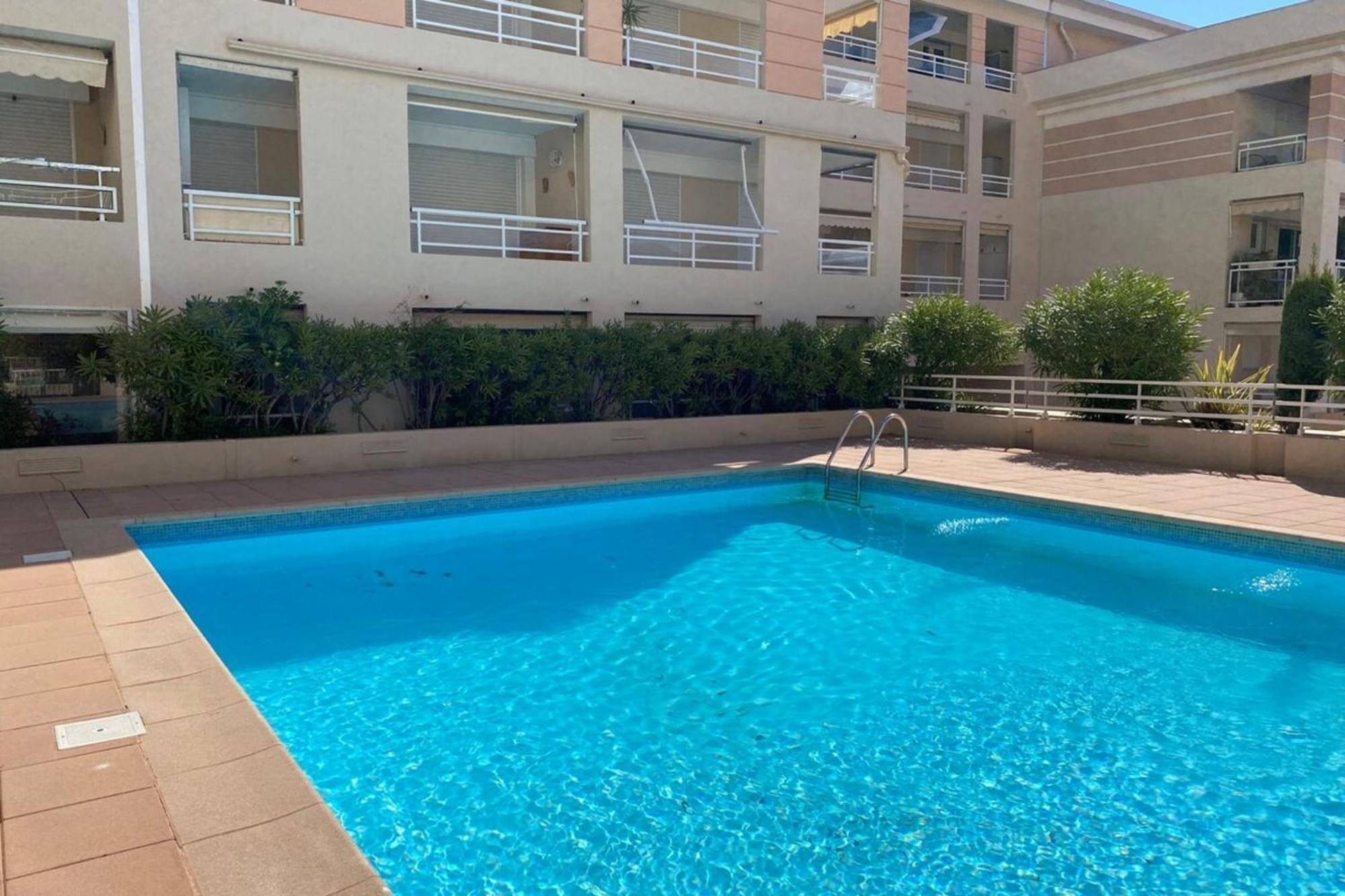 06Ai - Beautiful Renovated Studio - Sea And Pool View Vallauris Kültér fotó