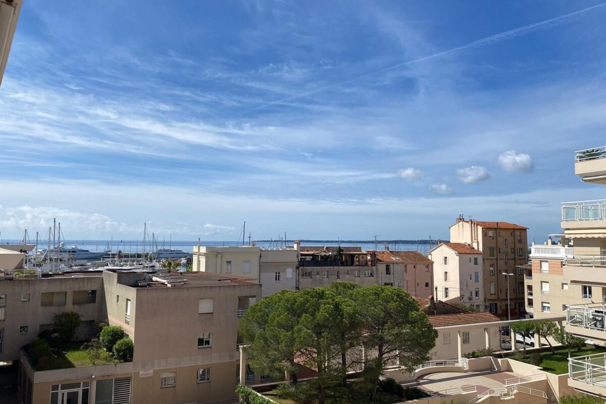 06Ai - Beautiful Renovated Studio - Sea And Pool View Vallauris Kültér fotó