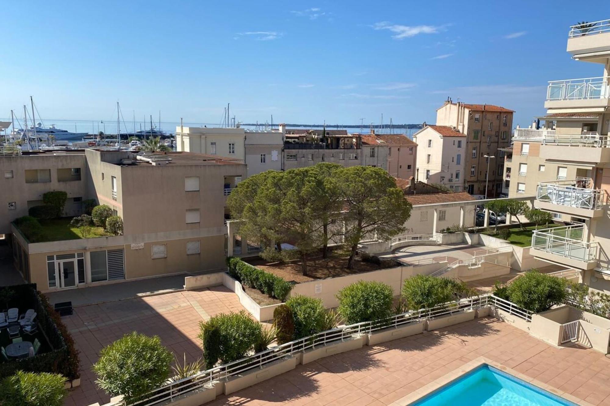 06Ai - Beautiful Renovated Studio - Sea And Pool View Vallauris Kültér fotó
